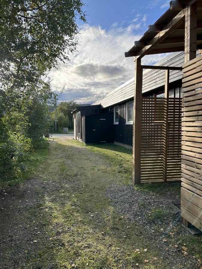 Fin Sentral Leilighet I Lakselv! Buitenkant foto
